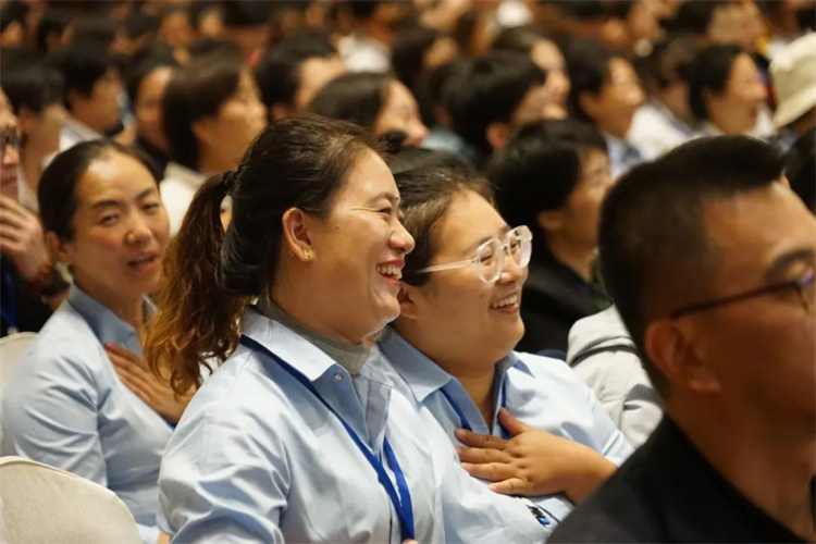 1699687275385027.jpg 130.jpg